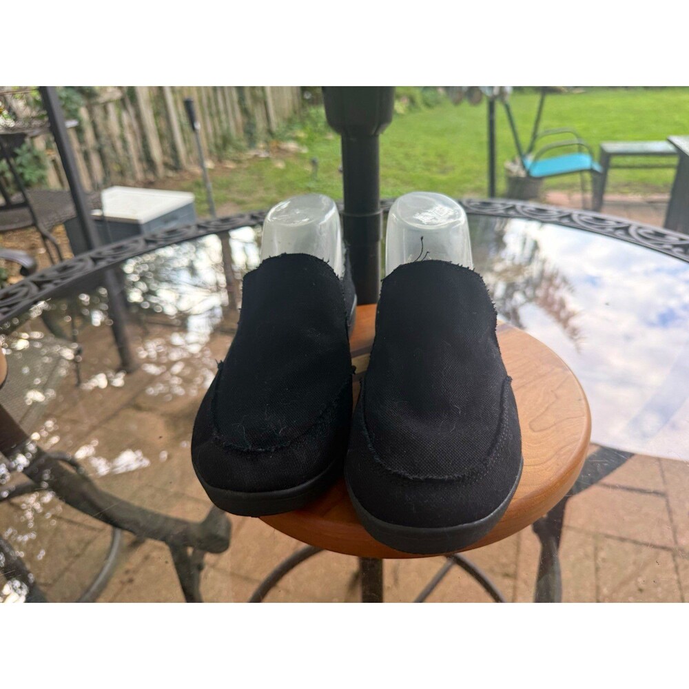 Vionic Womens 8 Black Canvas Slip-On Flats Round Toe Rubber Sole EU 38.5 BEACH